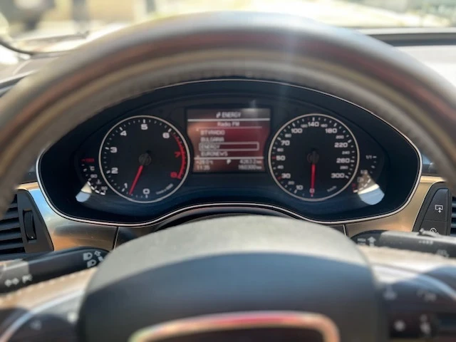 Audi A6 2.8 V6 QUATTRO , снимка 8 - Автомобили и джипове - 52477018