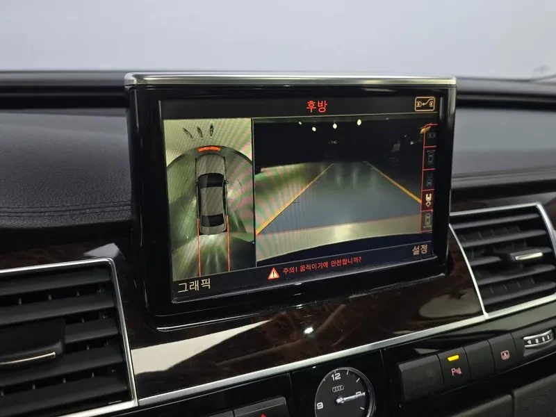 Audi A8, снимка 15 - Автомобили и джипове - 52606337