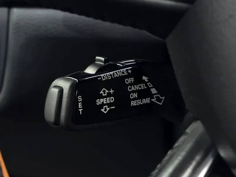 Audi A8, снимка 14 - Автомобили и джипове - 52606337