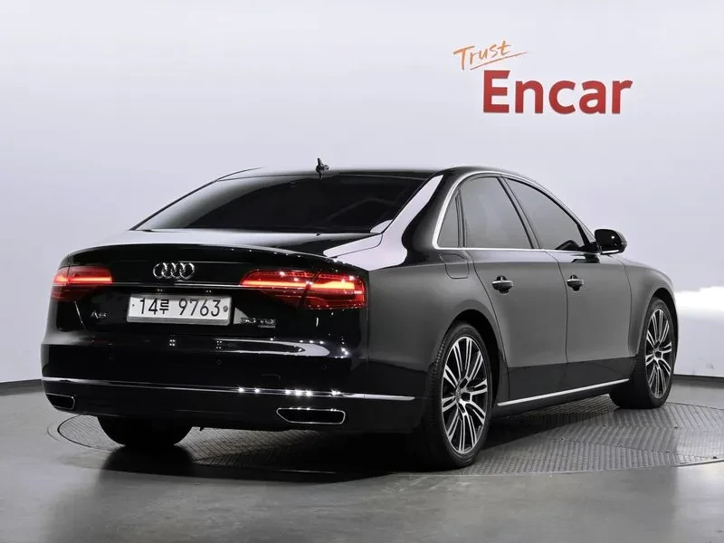 Audi A8  - изображение 2