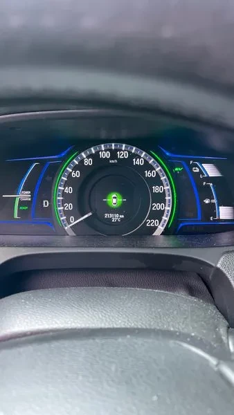 Honda Accord 2.0 Hybrid 9Th Generation, снимка 8 - Автомобили и джипове - 56119092