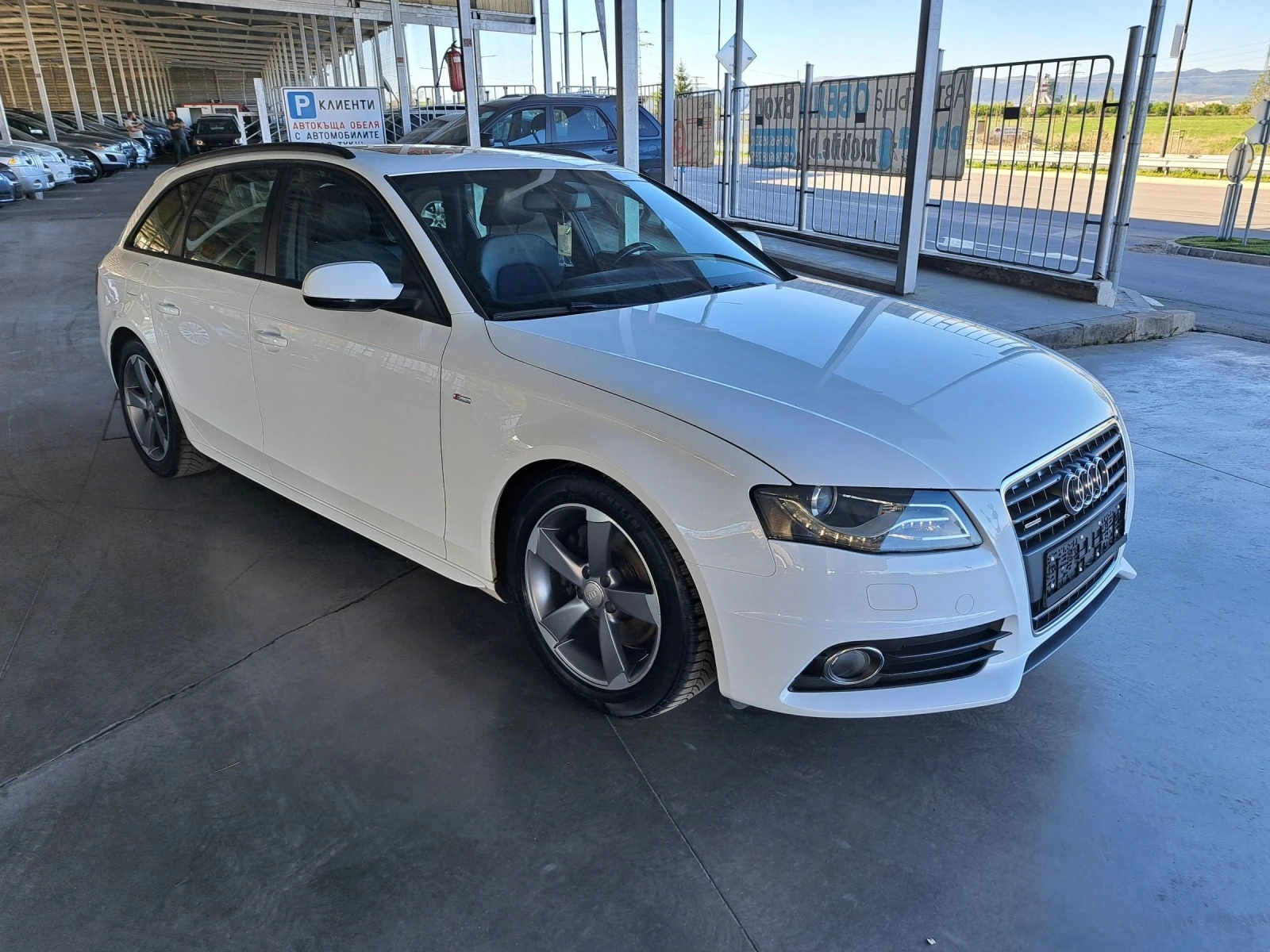 Audi A4 2.0TDI 170PS. S-LINE ITALIA - изображение 9