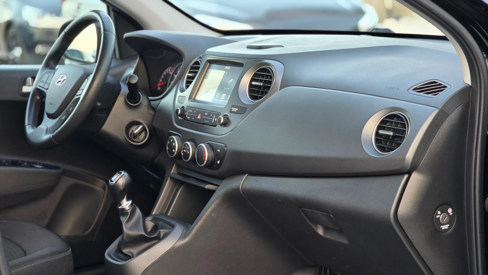 Hyundai I10 1.2i * Perfect*  - изображение 9