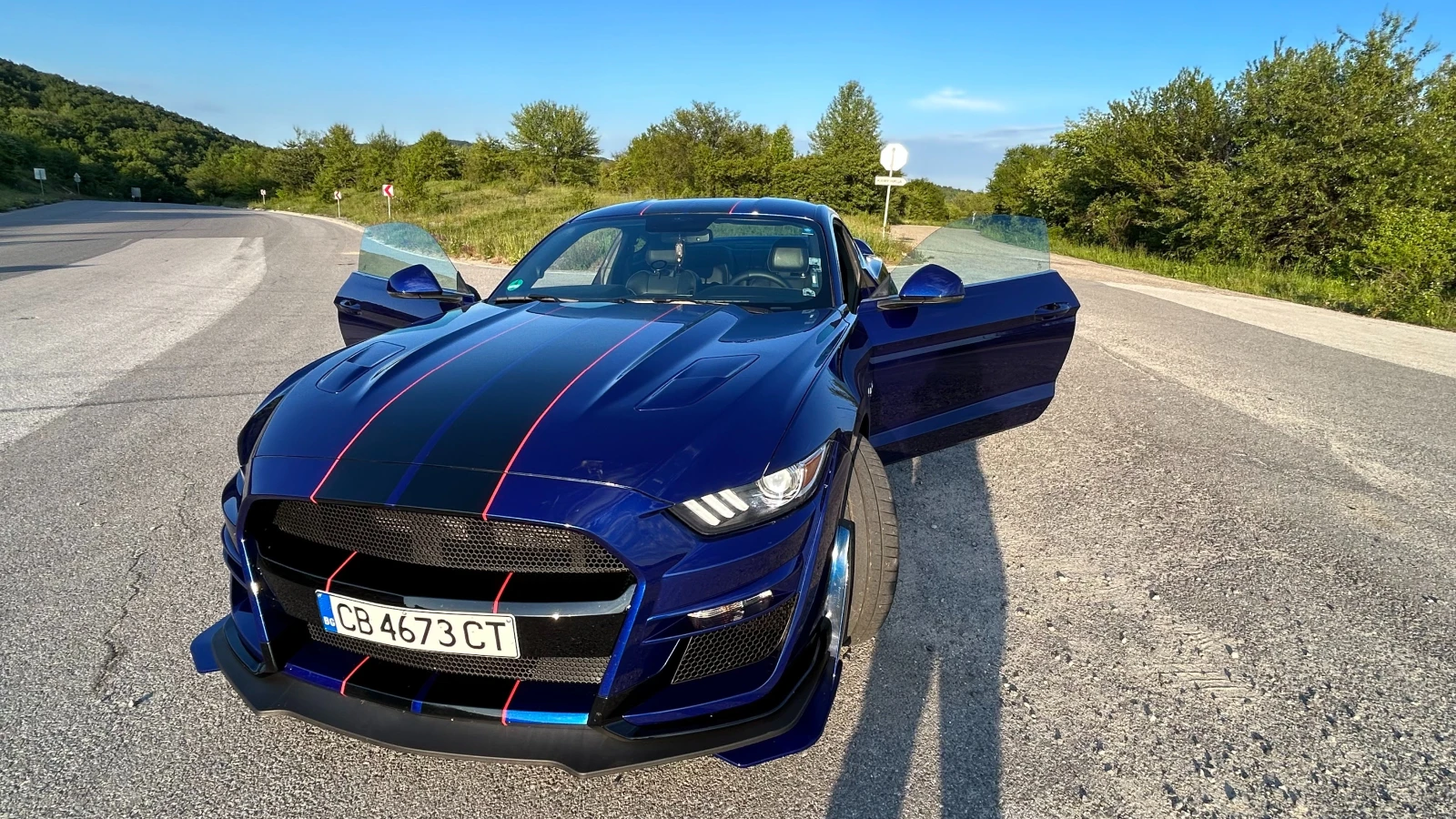 Ford Mustang GT Premium - изображение 6