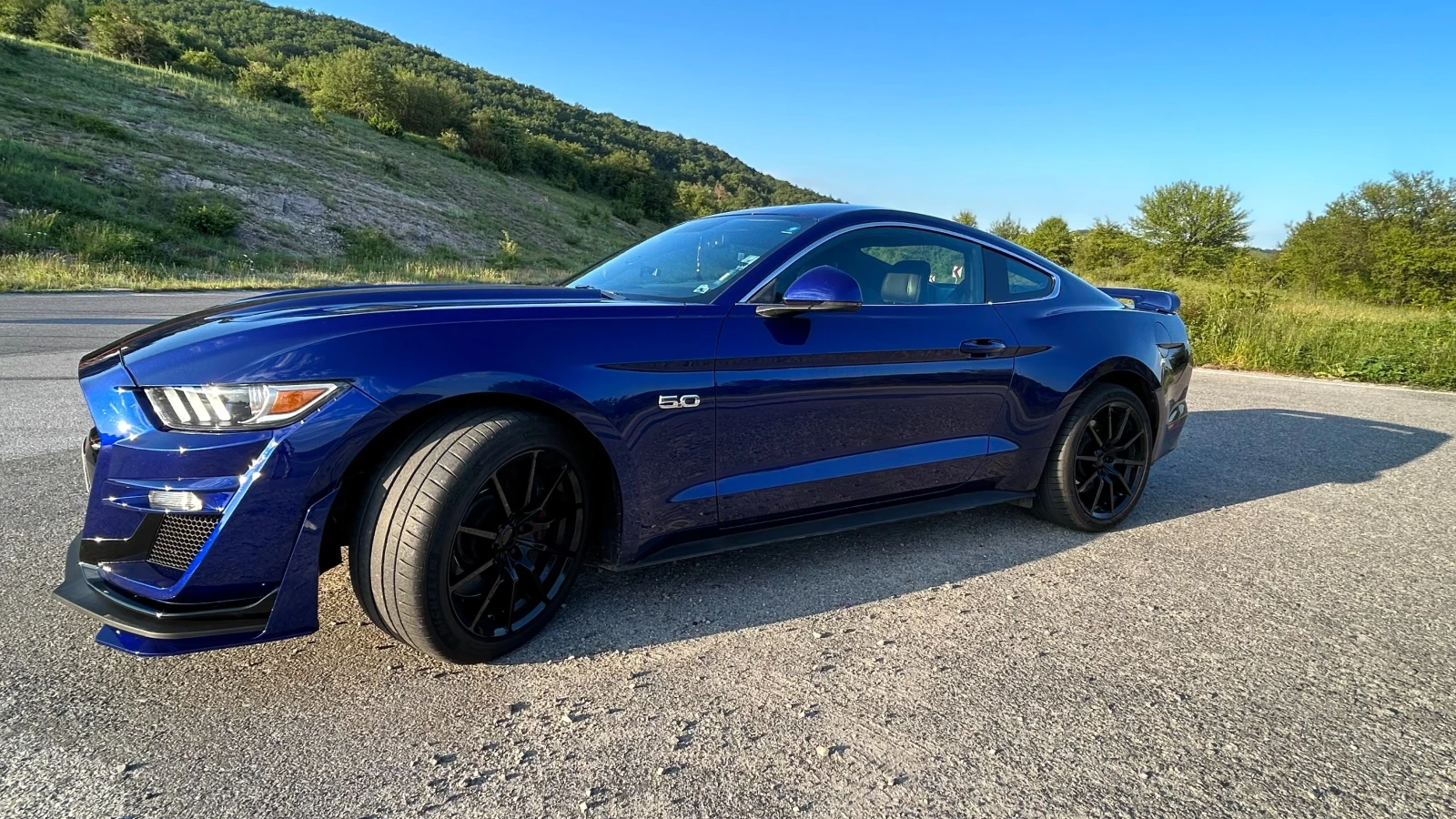 Ford Mustang GT Premium - изображение 3