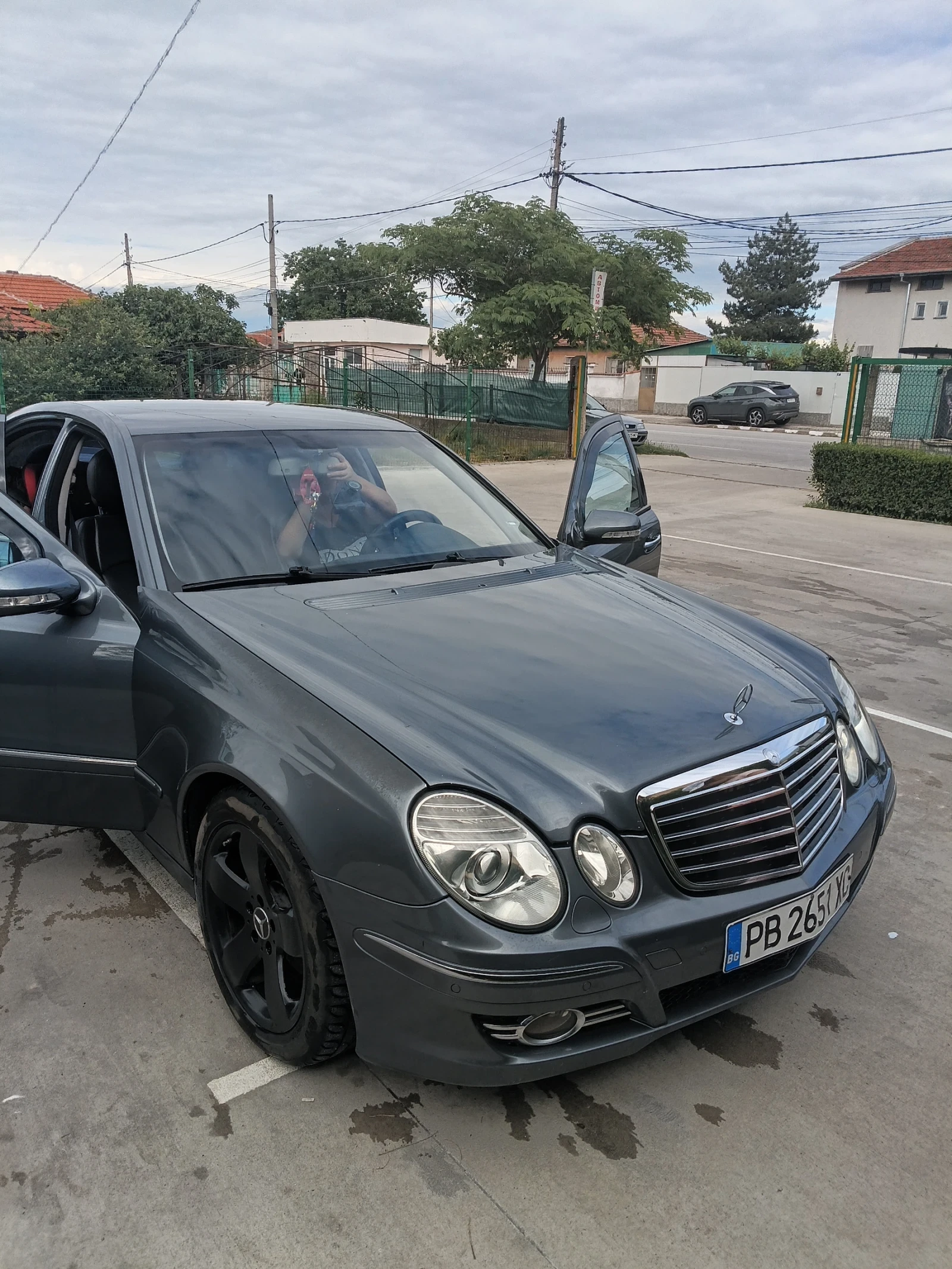 Mercedes-Benz 280 Седан - изображение 7
