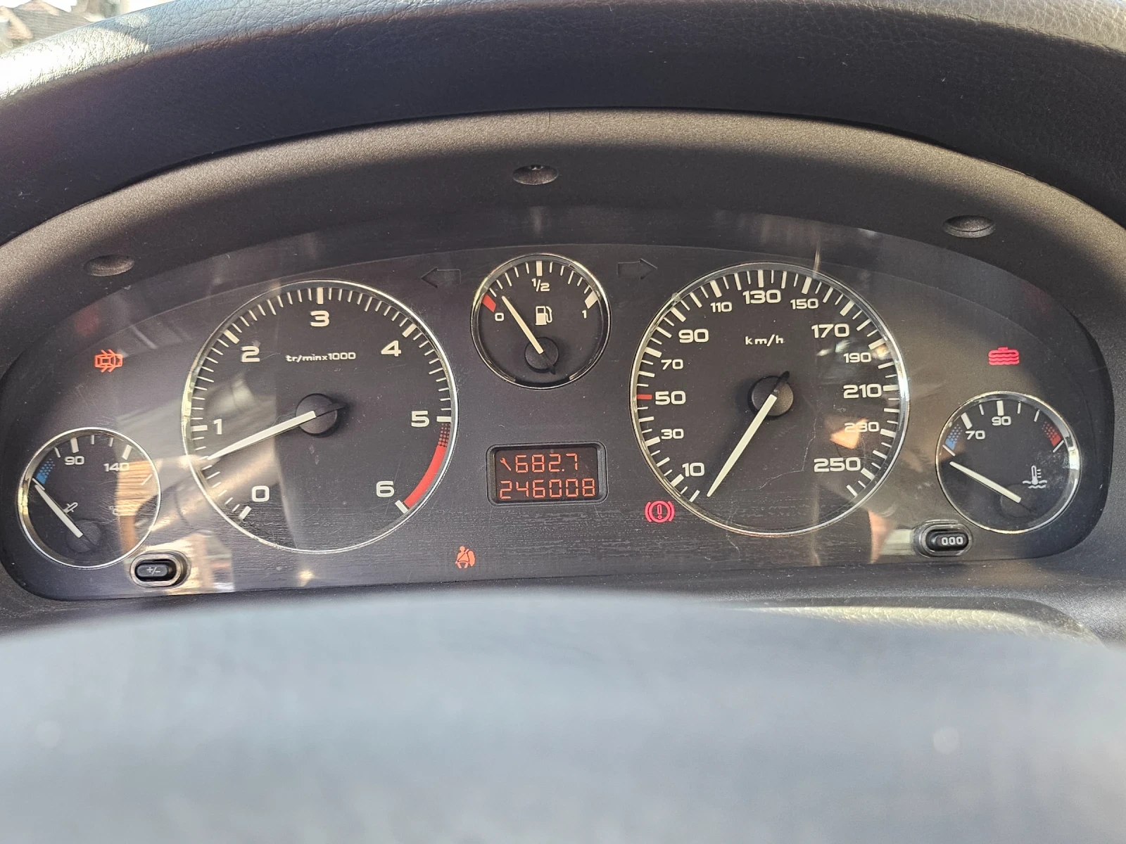 Peugeot 406 2.2 HDI - изображение 5