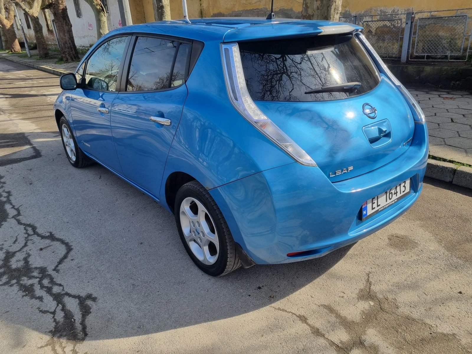 Nissan Leaf   - изображение 8