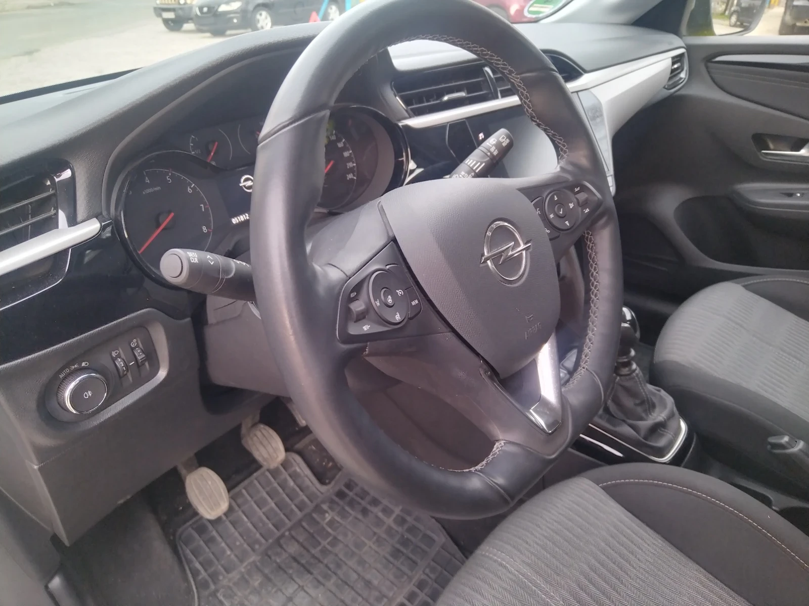 Opel Corsa 1.5, снимка 11 - Автомобили и джипове - 53879216