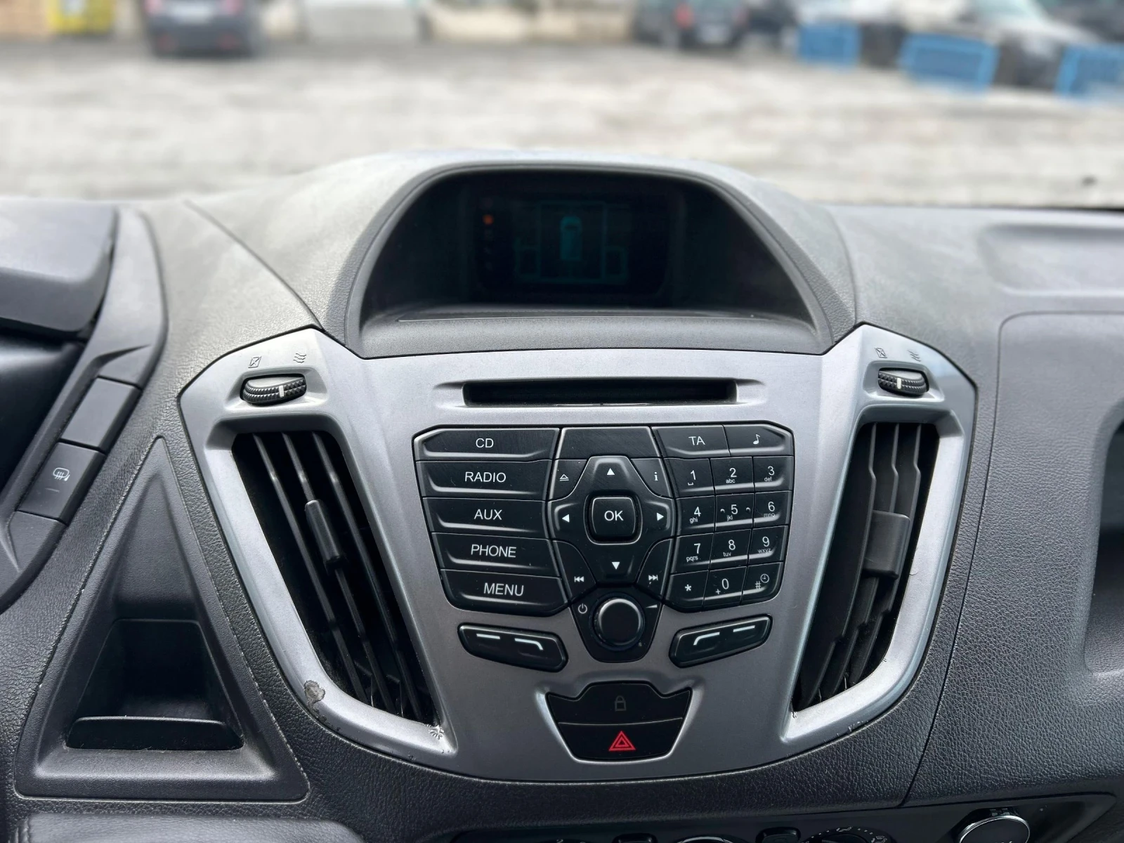 Ford Transit Custom Нов внос напълно обслужен! , снимка 16 - Автомобили и джипове - 54014686