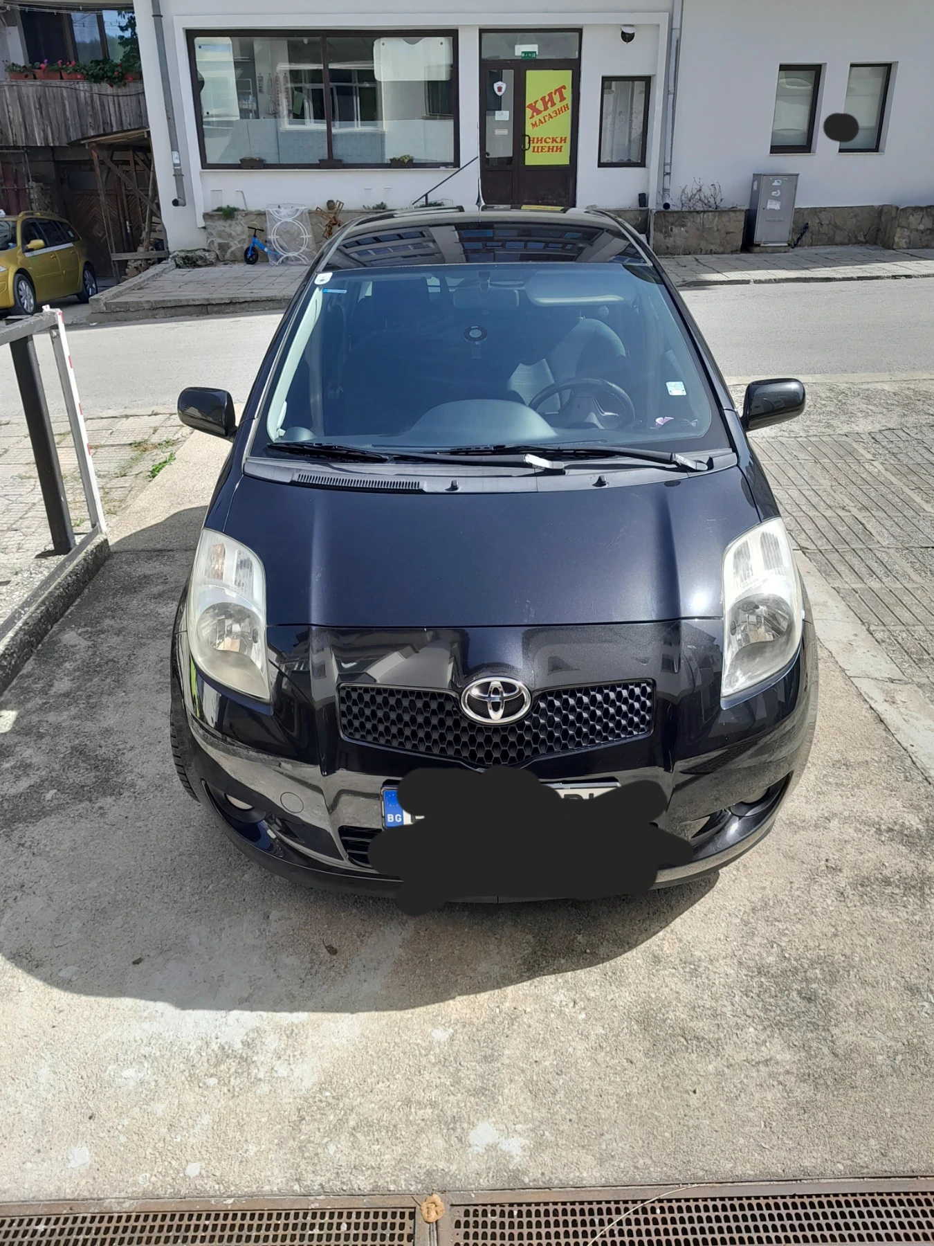 Toyota Yaris, снимка 11 - Автомобили и джипове - 54113633