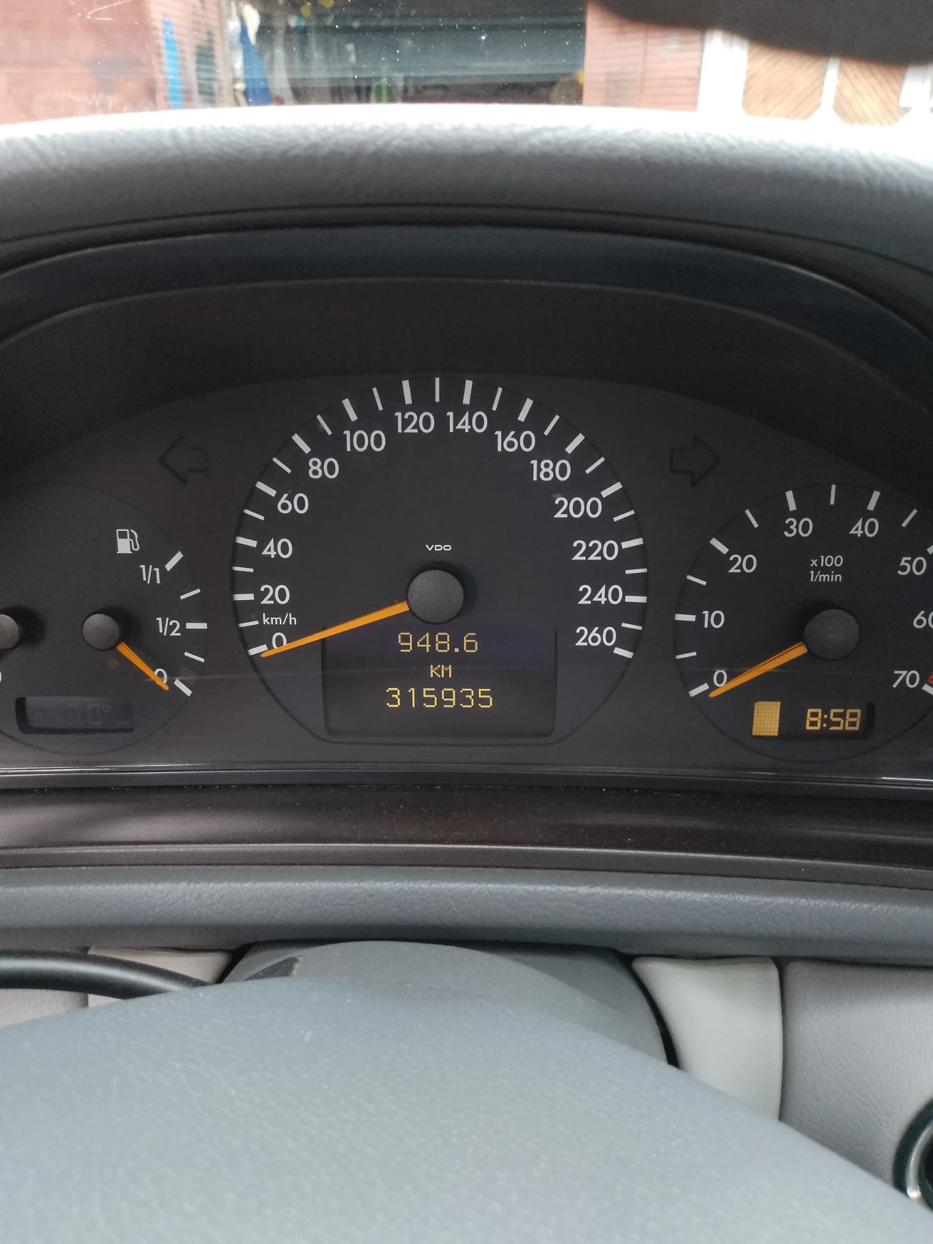 Mercedes-Benz CLK 320 Бензин/ГАЗ, снимка 11 - Автомобили и джипове - 54363007