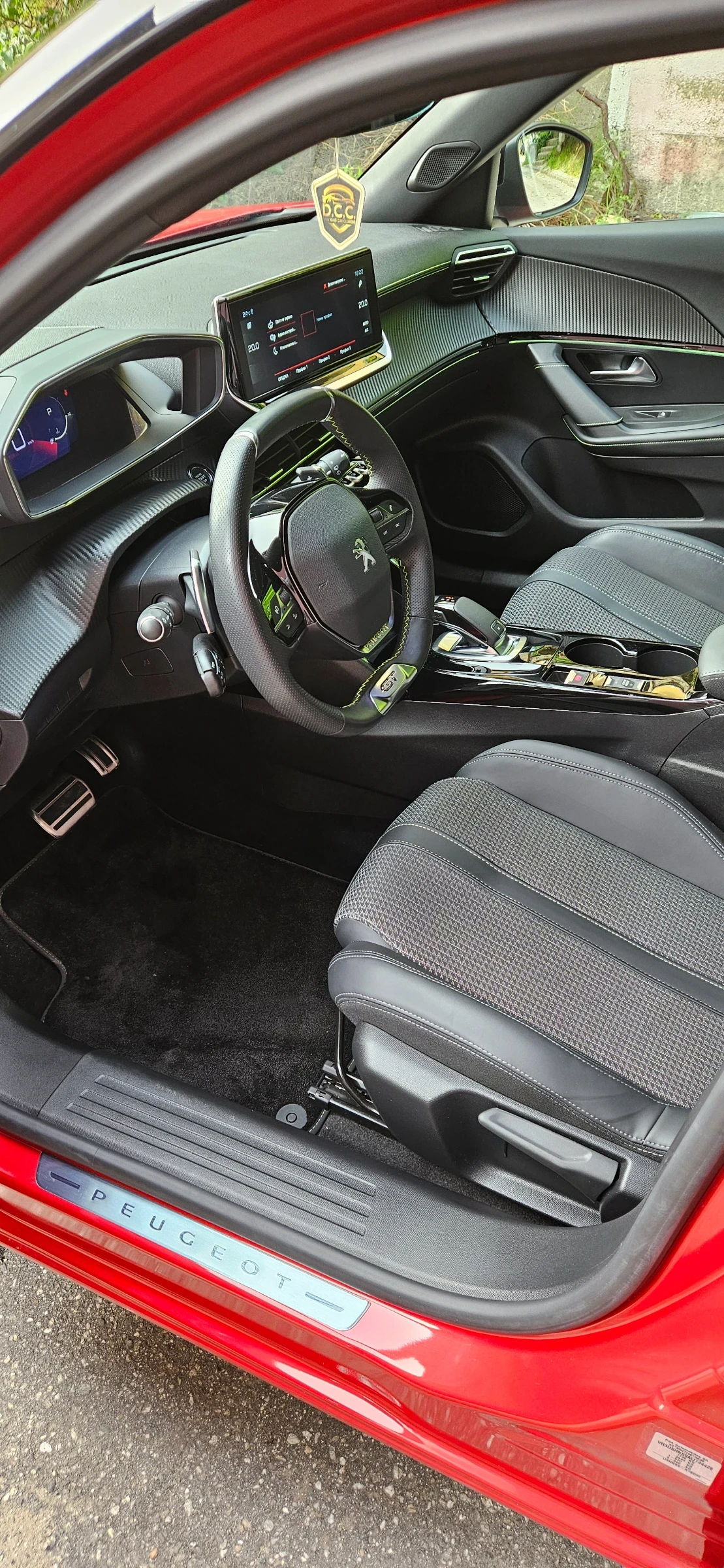Peugeot 2008 1.2 GT PureTech 130 EAT8, снимка 10 - Автомобили и джипове - 54639093