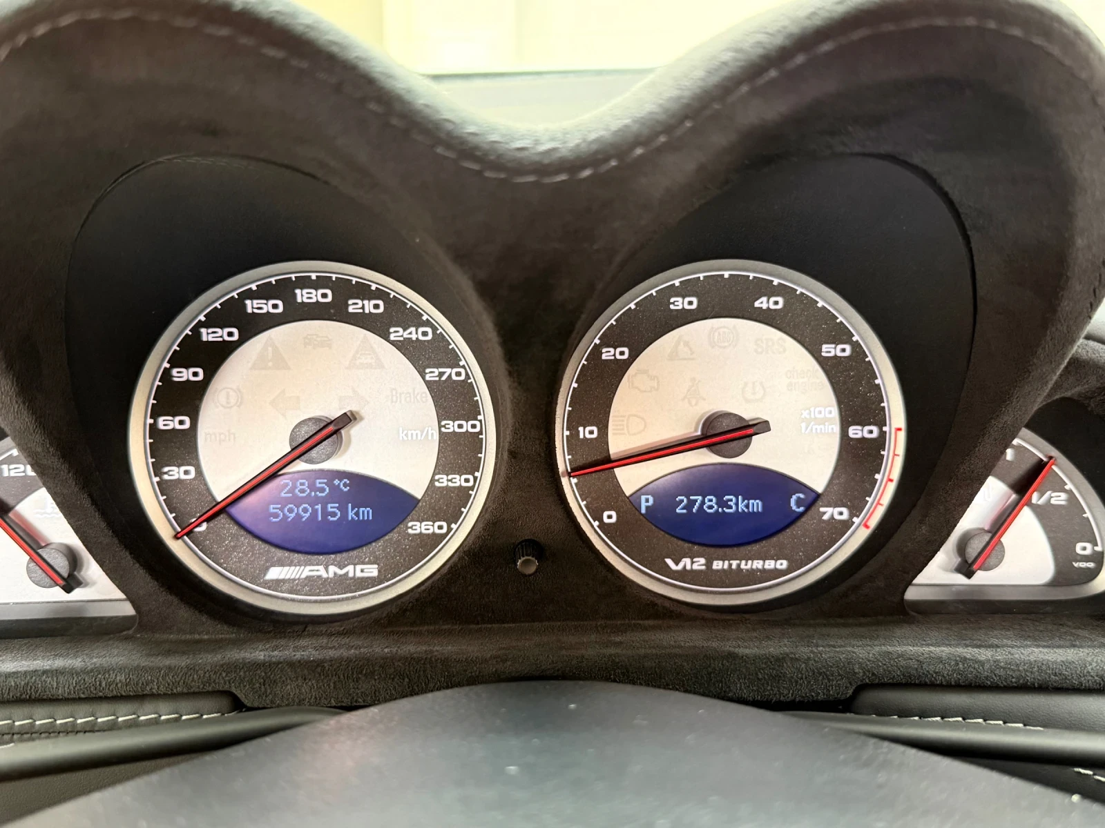 Mercedes-Benz SL 65 AMG V12Biturbo/612hp/Bose/1of900, снимка 6 - Автомобили и джипове - 54857297