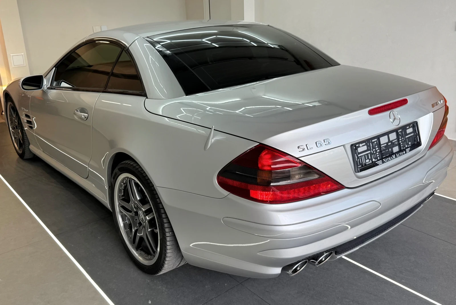 Mercedes-Benz SL 65 AMG V12Biturbo/612hp/Bose/1of900, снимка 16 - Автомобили и джипове - 54857297