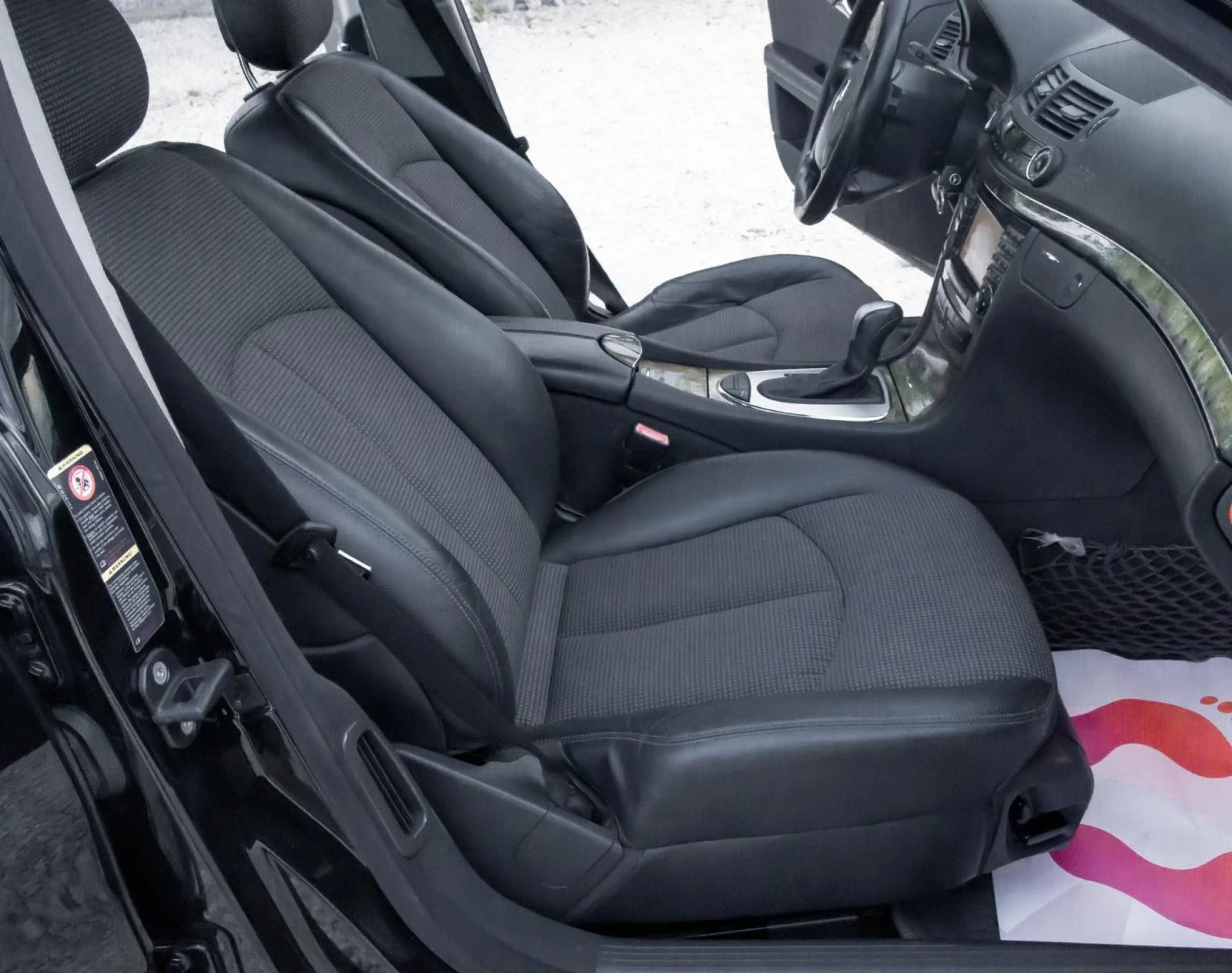 Mercedes-Benz E 320 3.2 cdi avangarde, снимка 11 - Автомобили и джипове - 55151185