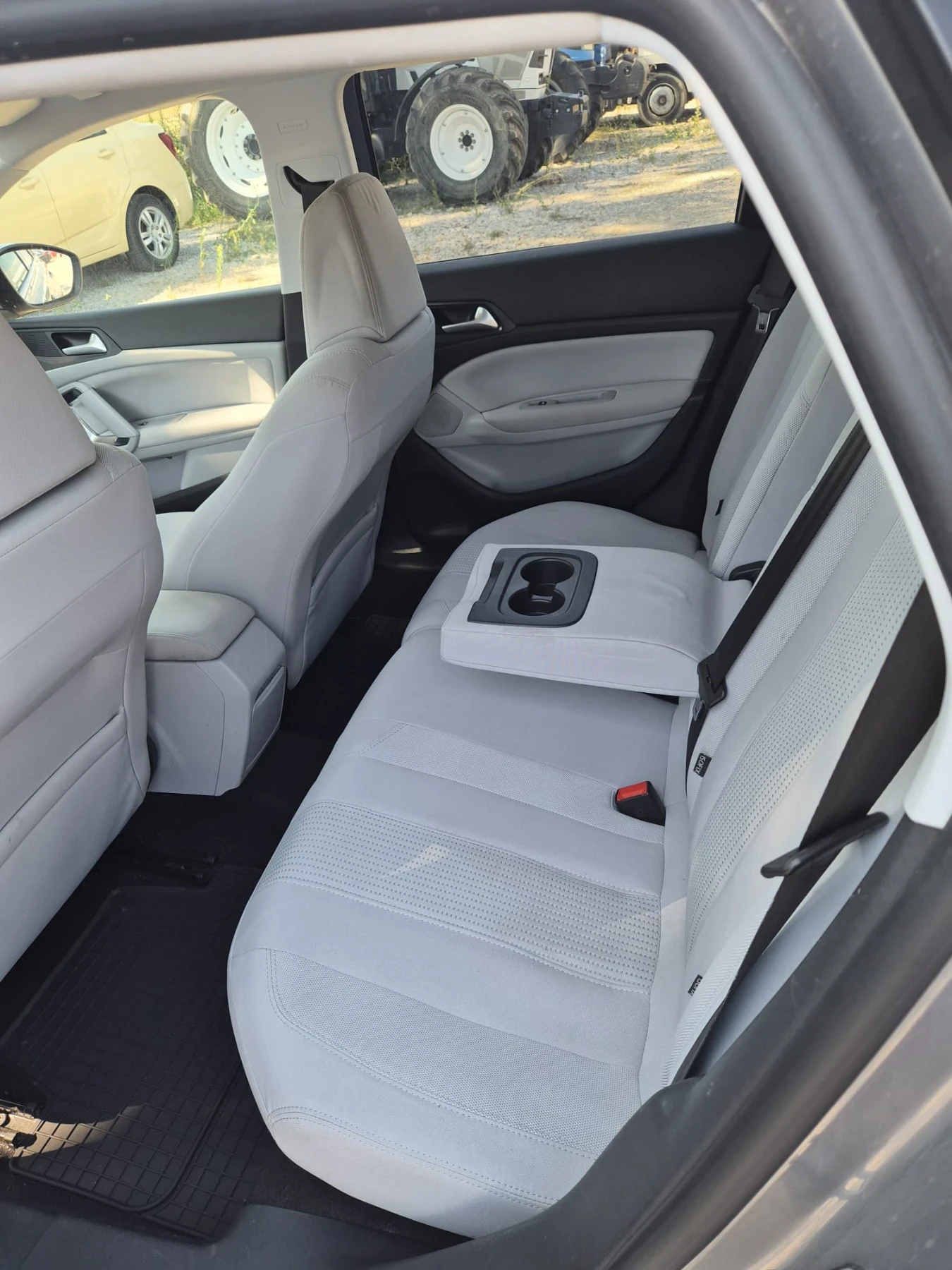Peugeot 308 SW 1.6 HDi | Mobile.bg � ����������� 6