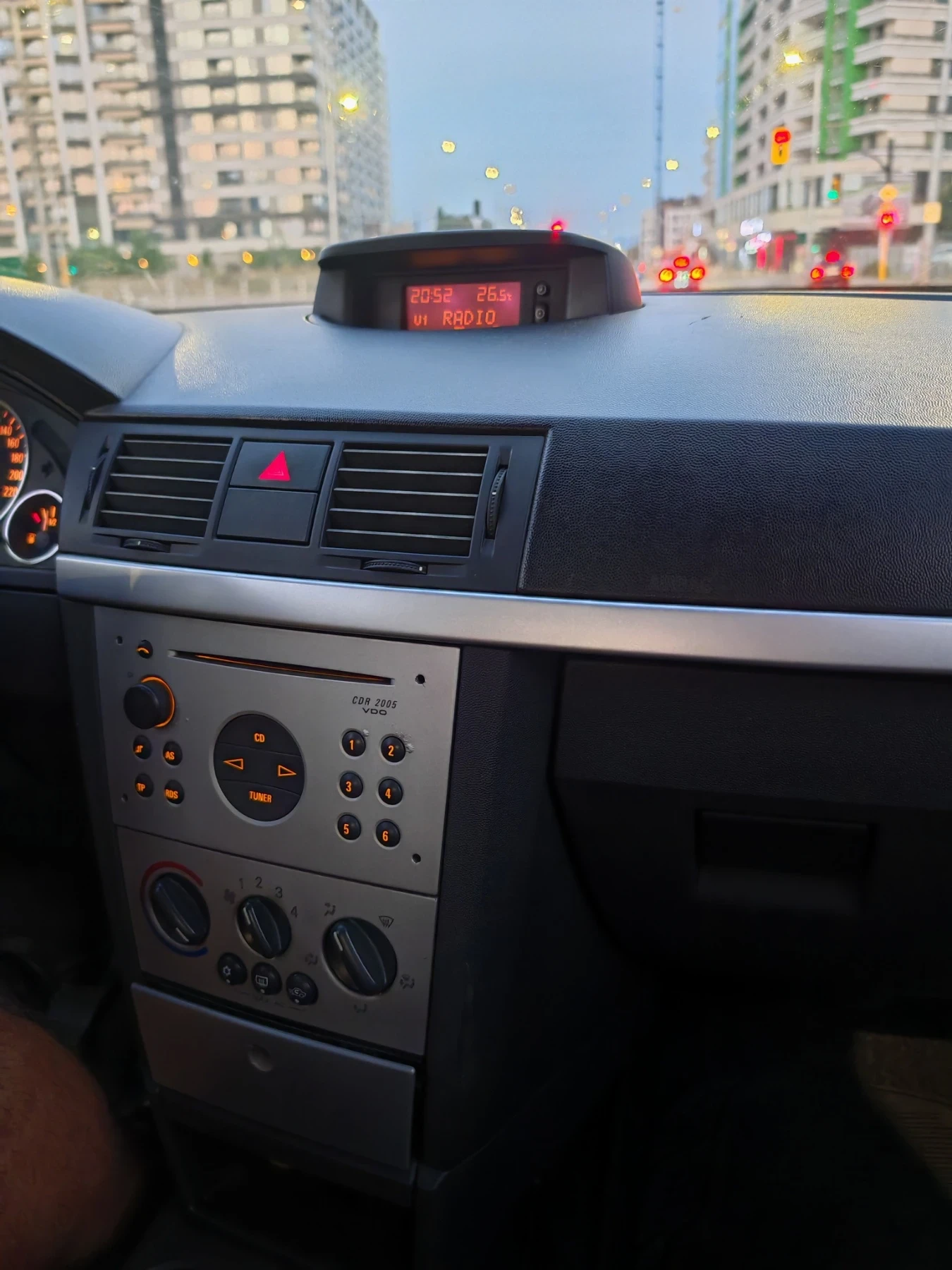 Opel Meriva, снимка 4 - Автомобили и джипове - 55617628