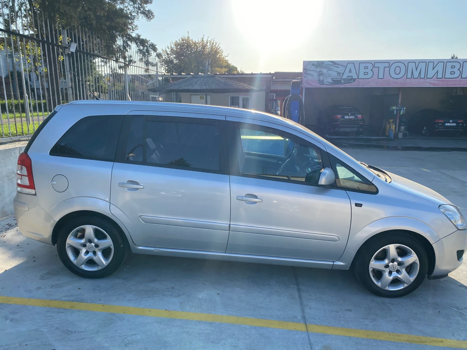 Opel Zafira, снимка 3 - Автомобили и джипове - 56087265