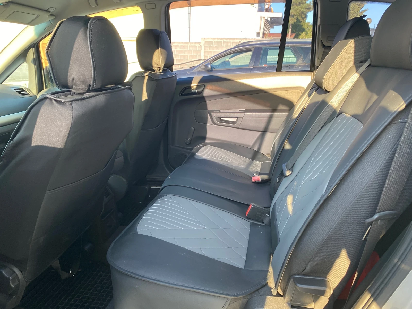 Opel Zafira, снимка 7 - Автомобили и джипове - 56087265