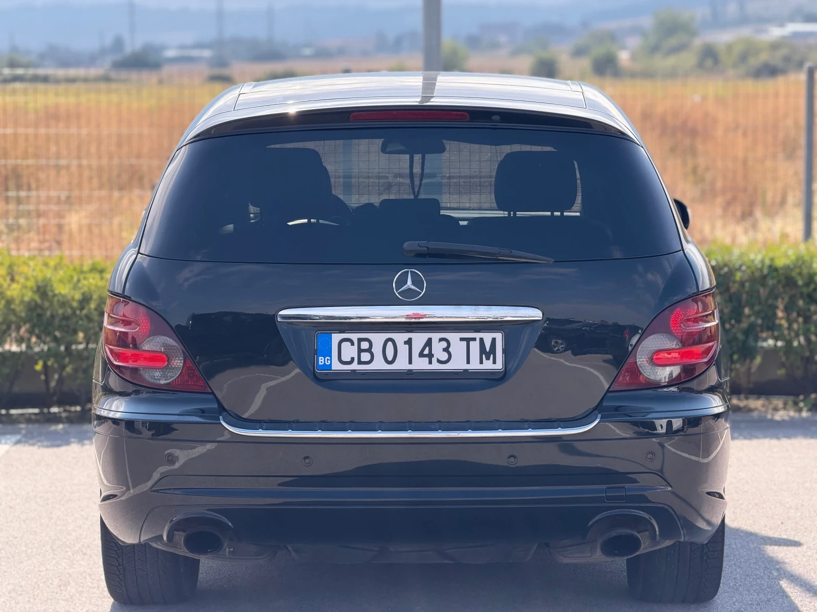 Mercedes-Benz R 320 4MATIC* 7 МЕСТЕН* РЕГИСТРИРАН * ОБСЛУЖЕН* ЛИЗИНГ* , снимка 4 - Автомобили и джипове - 56171490