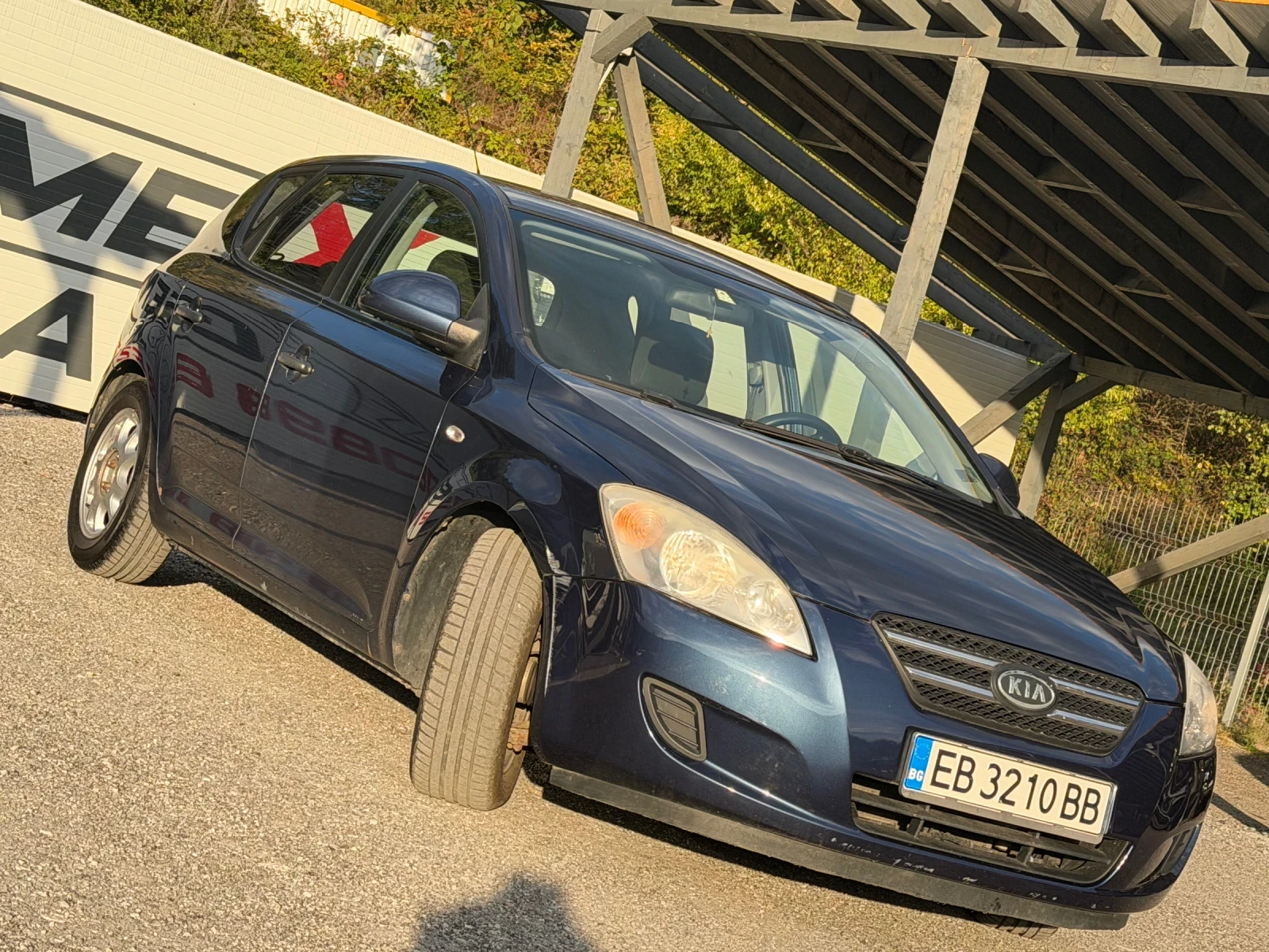 Kia Ceed 1.6CRDI* KLIMA* REALNI KM* , снимка 3 - Автомобили и джипове - 56437541