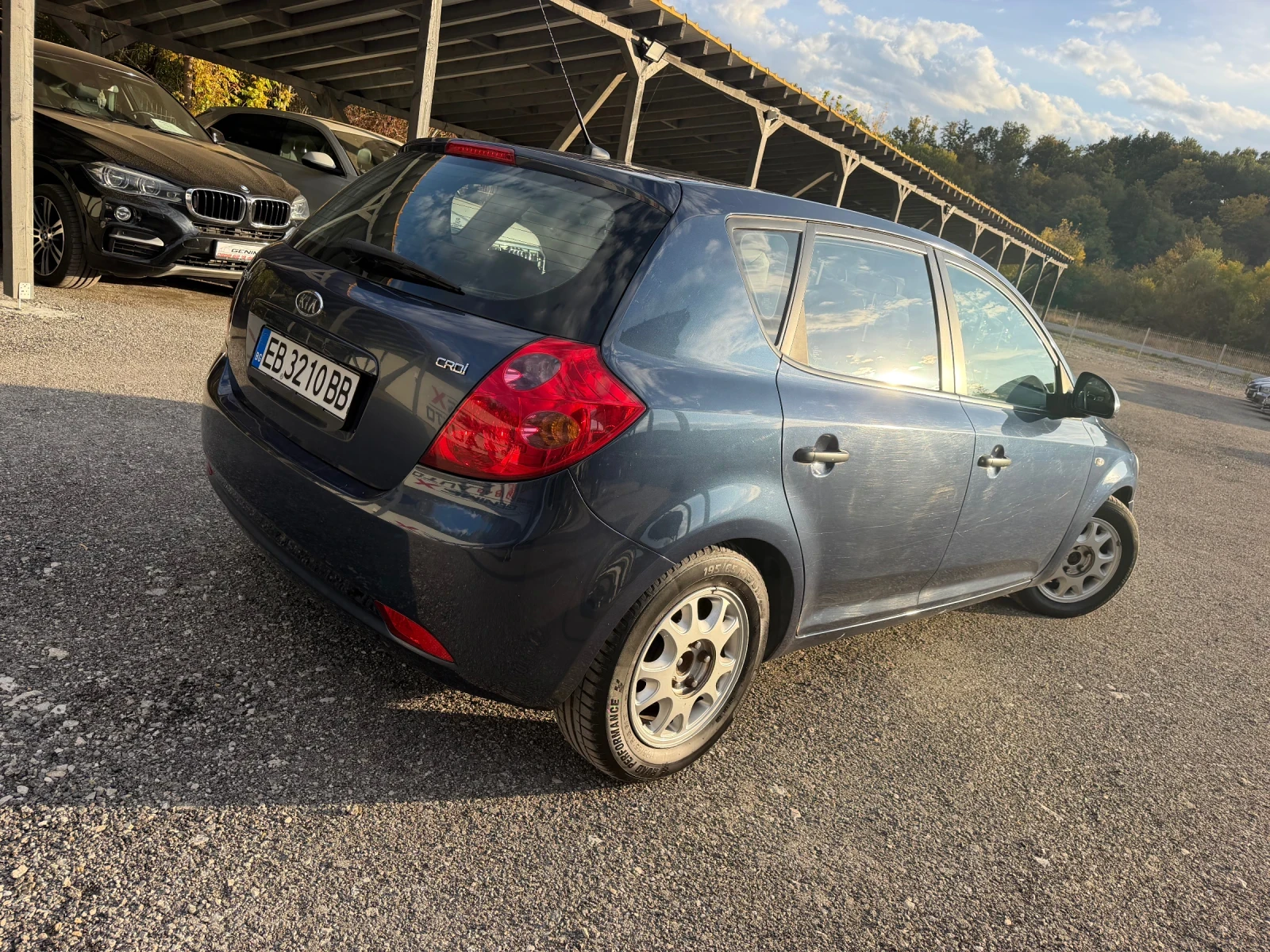 Kia Ceed 1.6CRDI* KLIMA* REALNI KM* , снимка 4 - Автомобили и джипове - 56437541