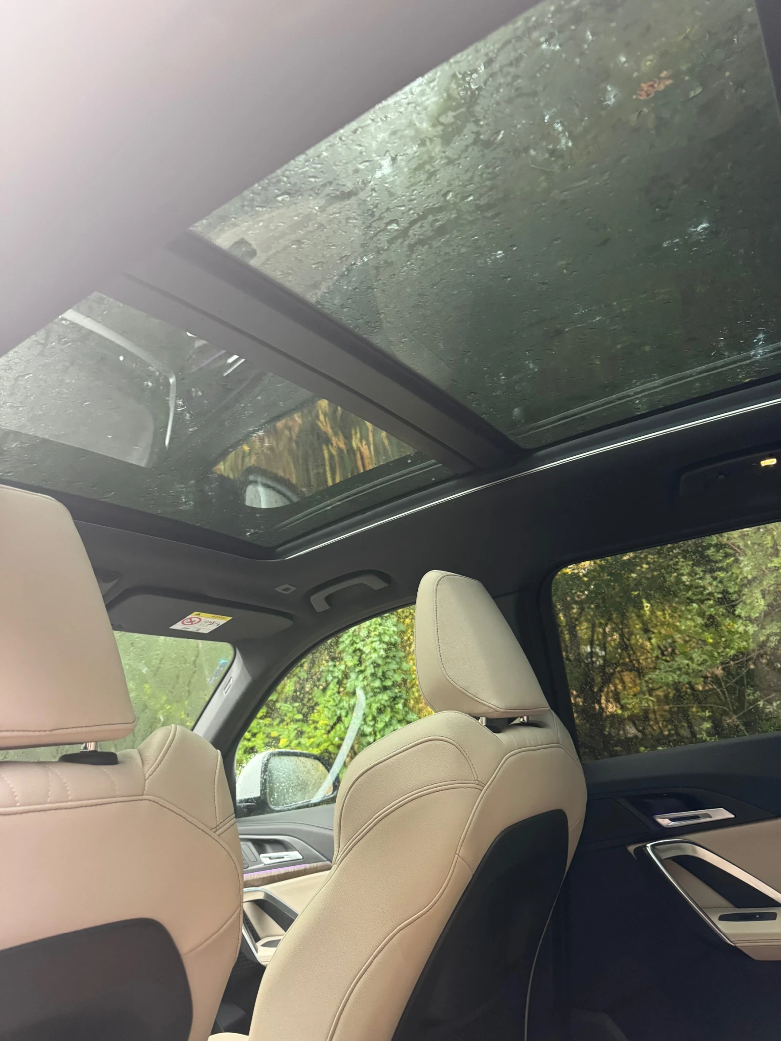 BMW iX1, снимка 11 - Автомобили и джипове - 56615682
