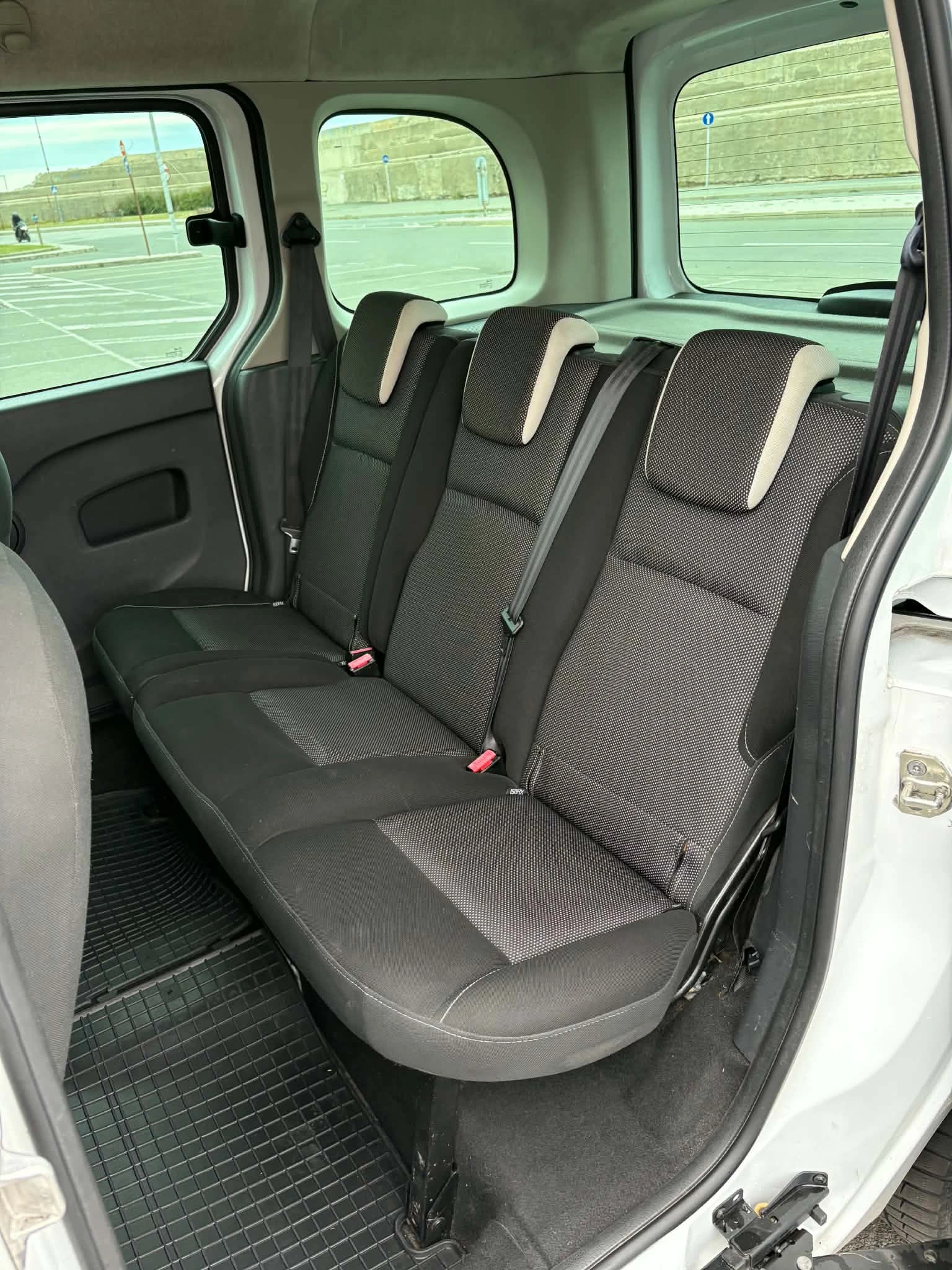 Renault Kangoo, снимка 8 - Автомобили и джипове - 56616804