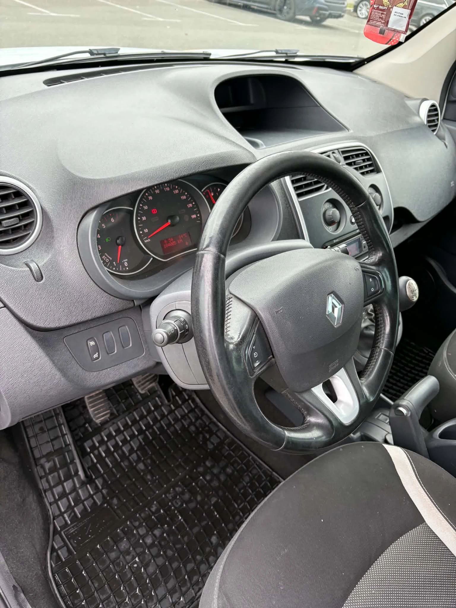 Renault Kangoo, снимка 10 - Автомобили и джипове - 56616804