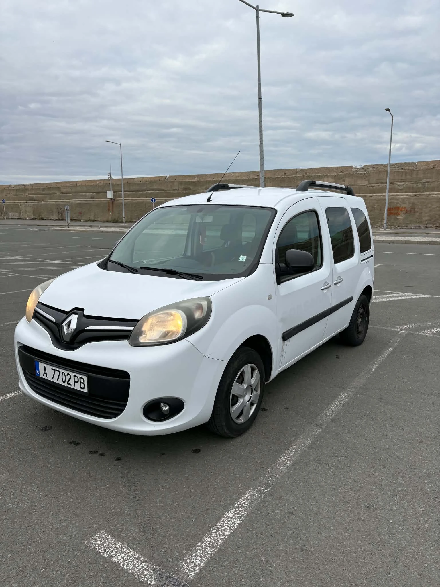 Renault Kangoo, снимка 2 - Автомобили и джипове - 56616804