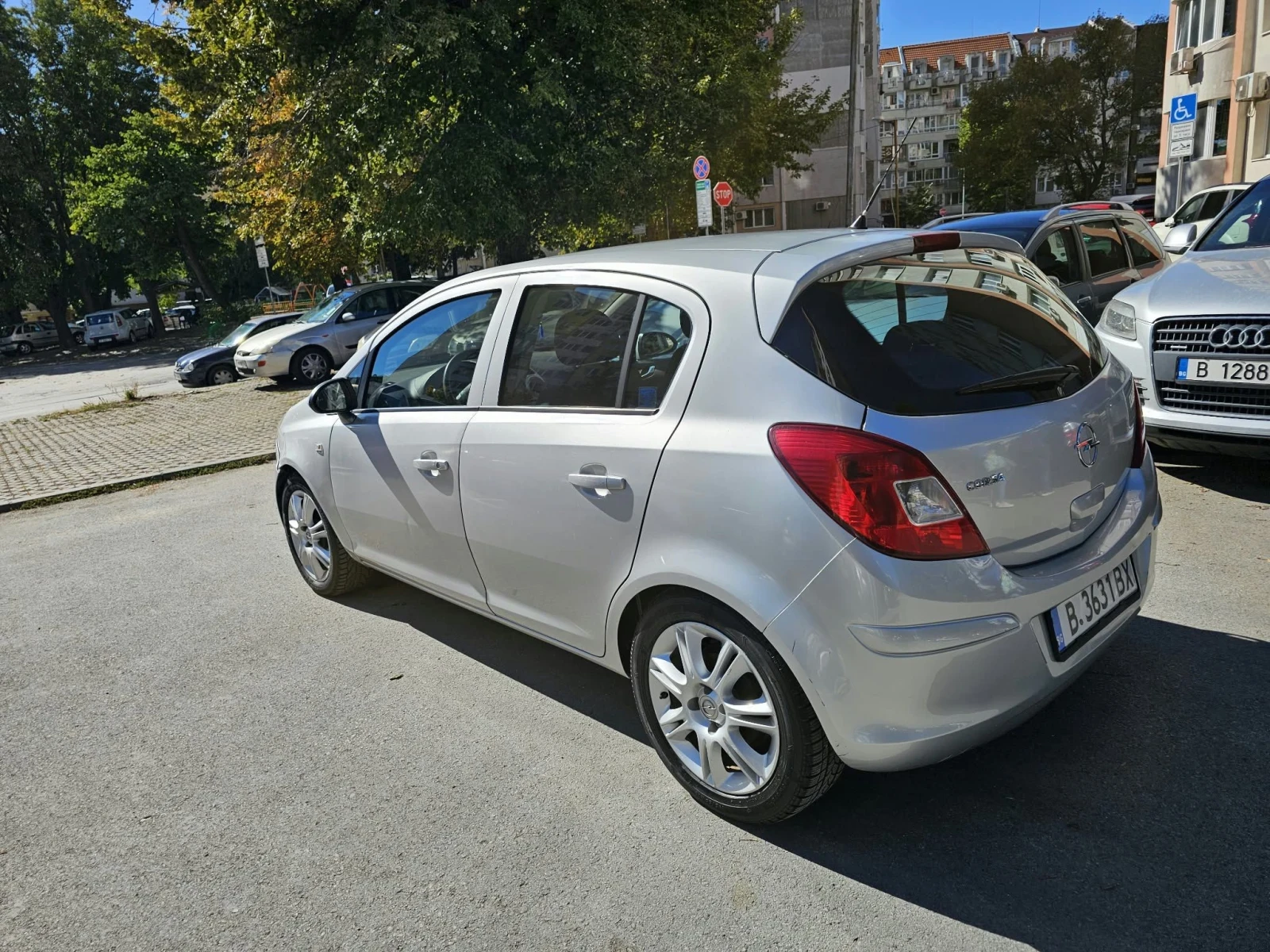 Opel Corsa, снимка 12 - Автомобили и джипове - 56729052