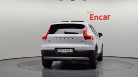 Volvo XC40 2.0 Turbo, снимка 4