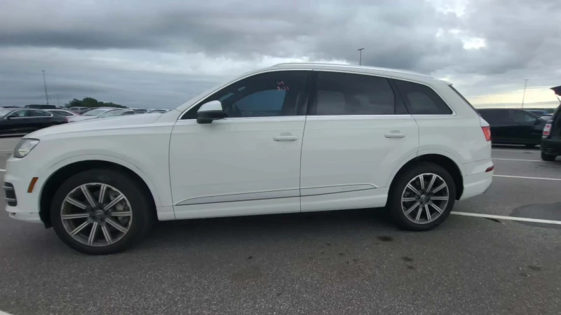 Audi Q7 Premium Plus* 3.0T* двойна панорама* Памет На Седа, снимка 2 - Автомобили и джипове - 47519922