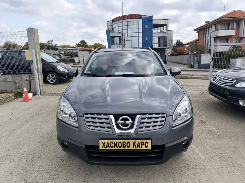 Nissan Qashqai 2.0i, снимка 2 - Автомобили и джипове - 52130362