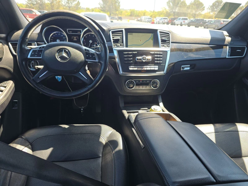 Mercedes-Benz ML 500 AMG* PACK* HARMON* KARDON* ПОДГРЕВ* ОБДУХВАНЕ* МАС, снимка 8 - Автомобили и джипове - 52699689