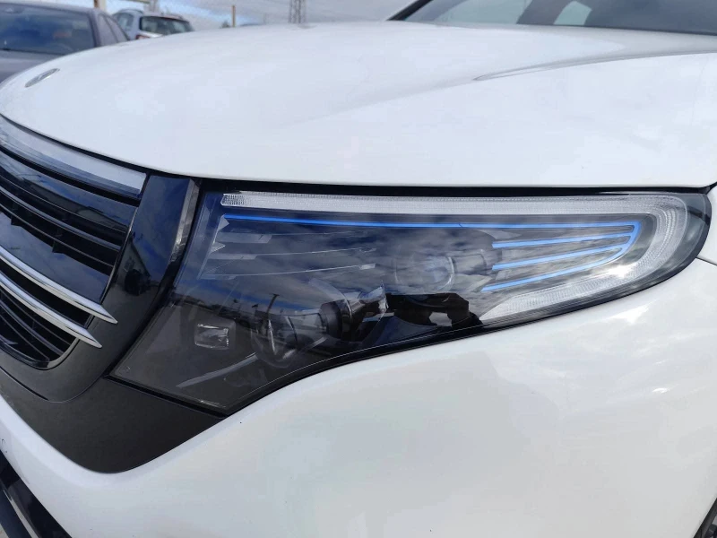 Mercedes-Benz EQC 400* * * AMG* * * 4X4, снимка 10 - Автомобили и джипове - 52776274