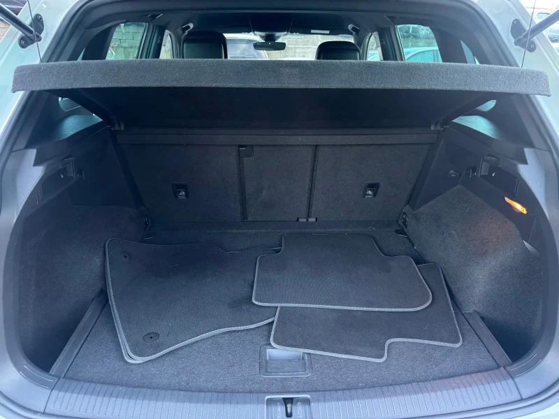 VW Tiguan 2.0TDI* 4motion* R-Line* TOP, снимка 9 - Автомобили и джипове - 53448434