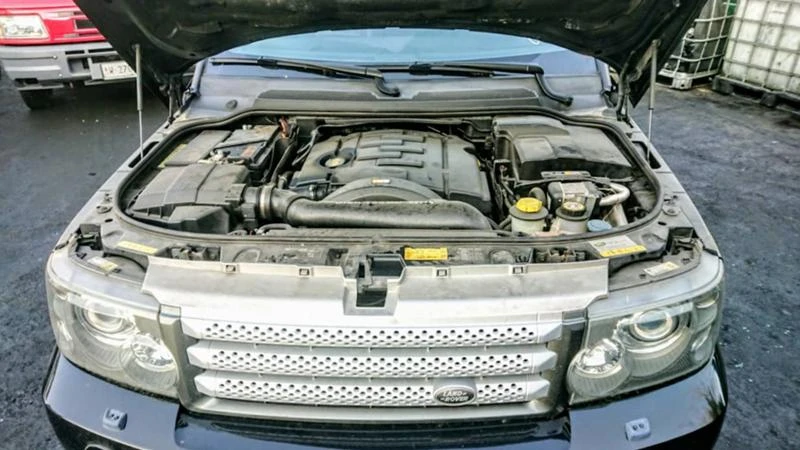 Land Rover Range Rover Sport 2.7D TDV6, снимка 2 - Автомобили и джипове - 24946864