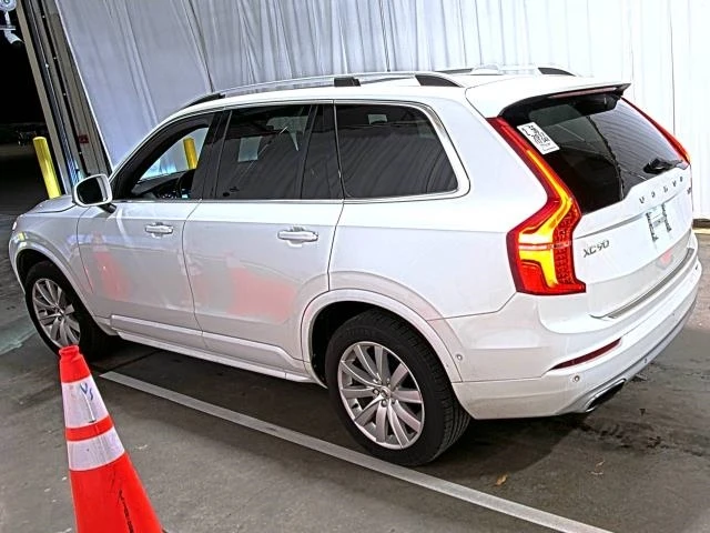 Volvo Xc90 T6* MOMENTUM* ДИГИТАЛНО* ТАБЛО* ДИСТРОНИК* КАМЕРА*, снимка 4 - Автомобили и джипове - 48463220