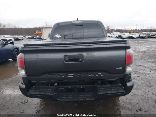 Toyota Tacoma TRD SPORT, снимка 9 - Автомобили и джипове - 48502382