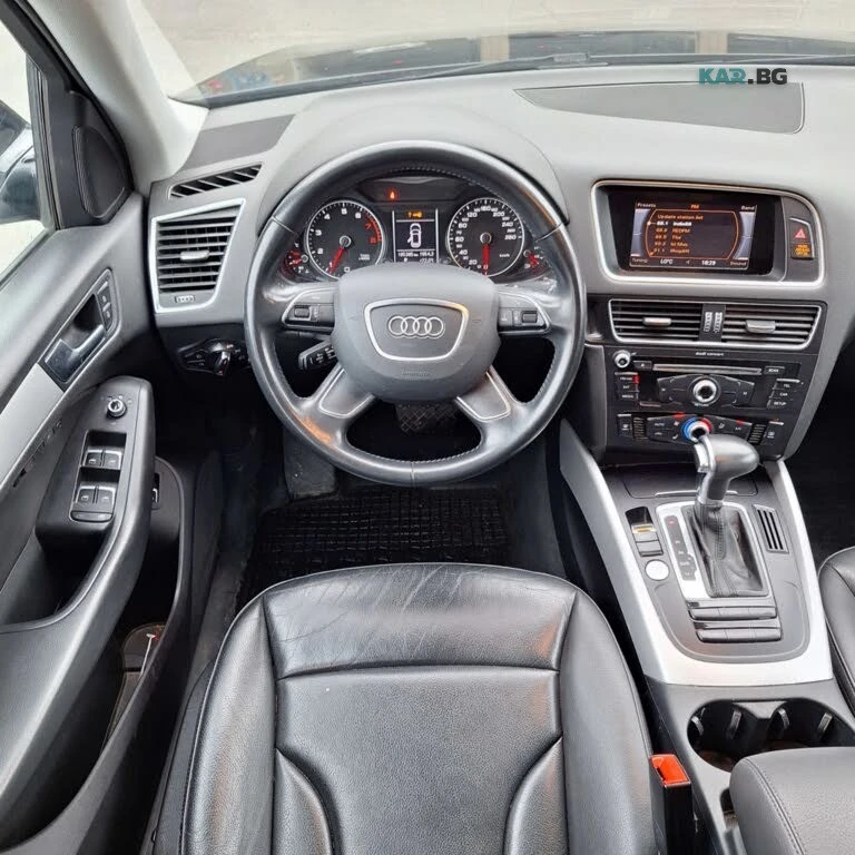Audi Q5 Панорама * АвтоКредит * (ЦЕНА ДО БГ), снимка 11 - Автомобили и джипове - 55268736