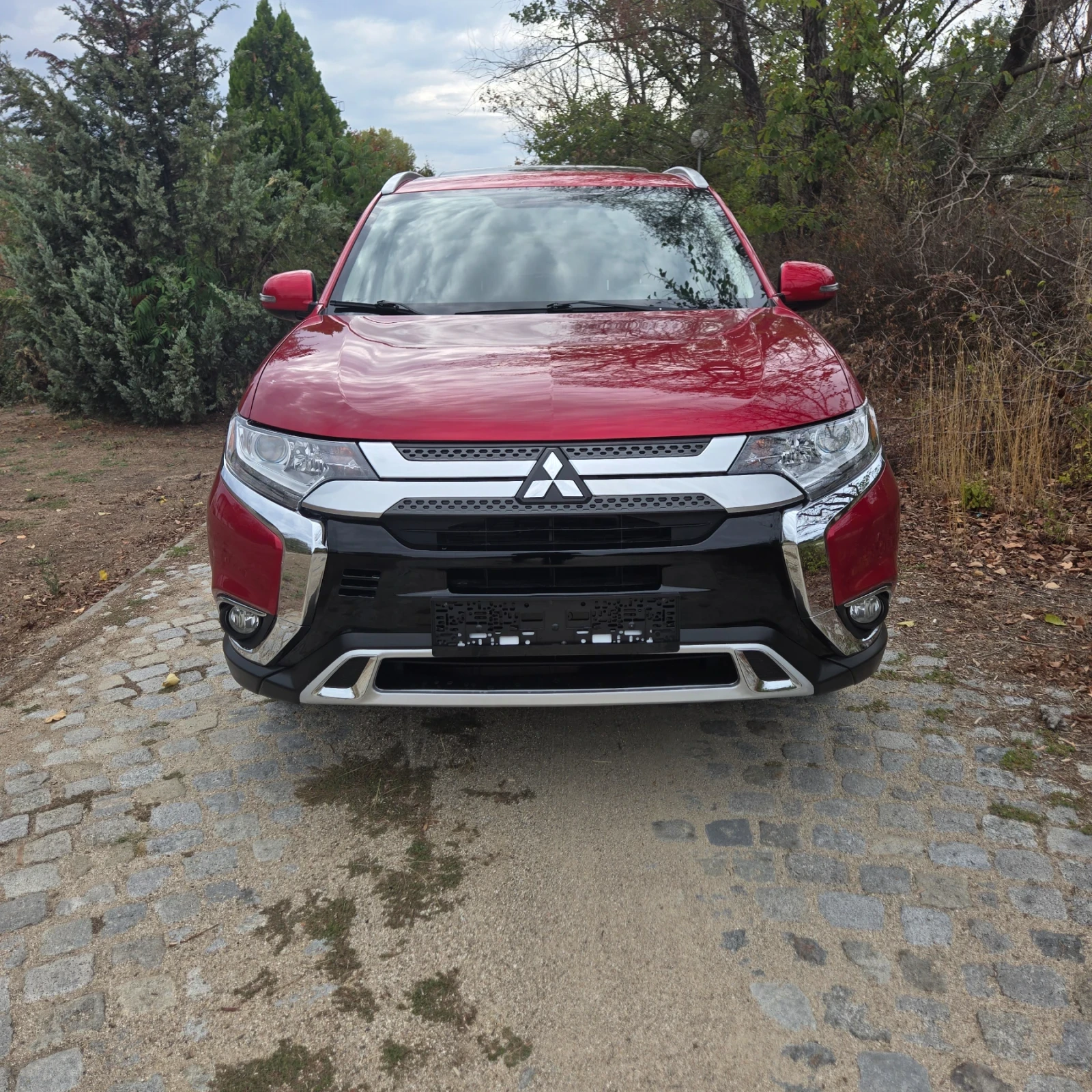 Mitsubishi Outlander 3.0L,  4x4, 7места, FULL  - изображение 2