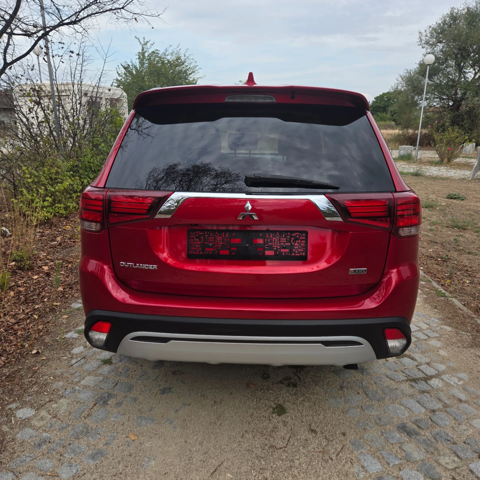 Mitsubishi Outlander 3.0L,  4x4, 7места, FULL  - изображение 6