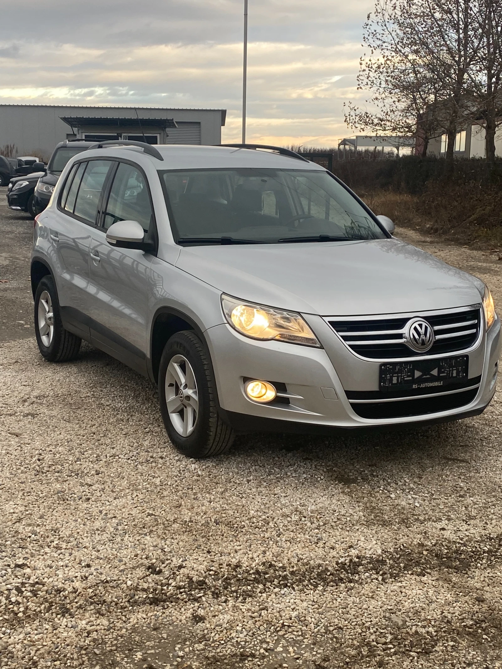 VW Tiguan 2.0TDI-140кс-4х4-НАВИ-147500км-УНИКАЛНО СЪСТОЯНИЕ - изображение 2