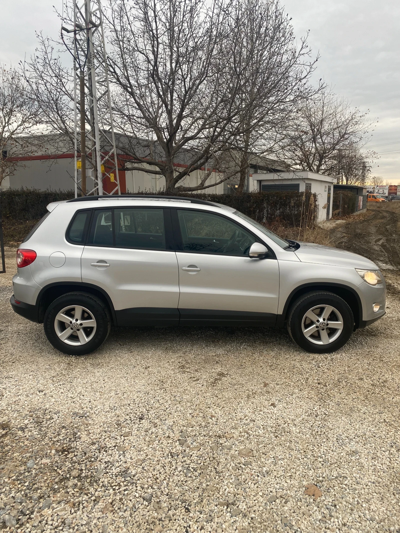 VW Tiguan 2.0TDI-140кс-4х4-НАВИ-147500км-УНИКАЛНО СЪСТОЯНИЕ - изображение 8