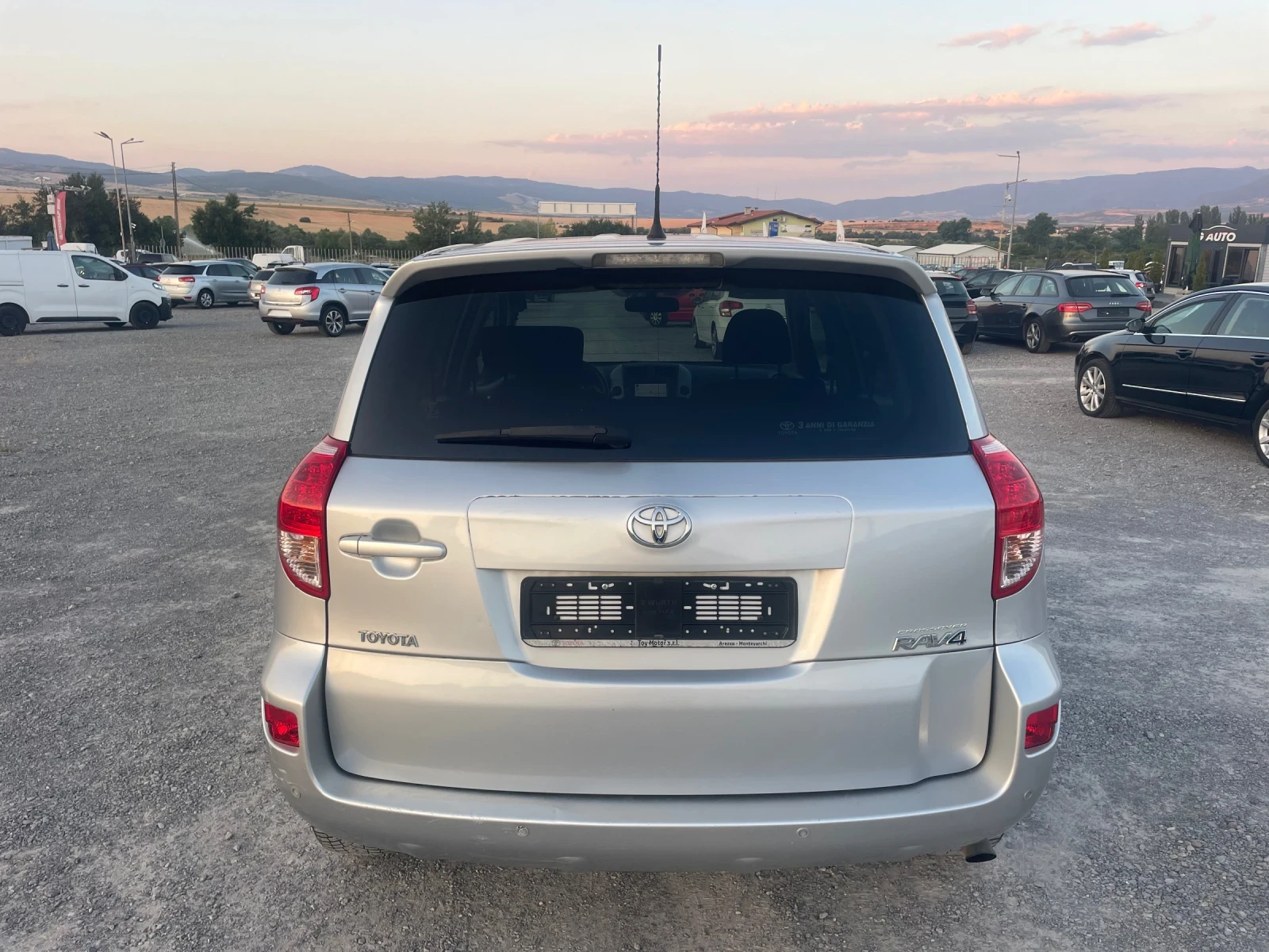 Toyota Rav4 2.0 БЕНЗИН CROSSOVER 4X4 NAVI - изображение 6
