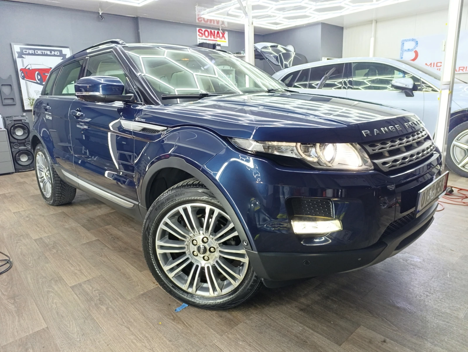 Land Rover Range Rover Evoque 2.0 Si4 Dynamic AT6 - изображение 5