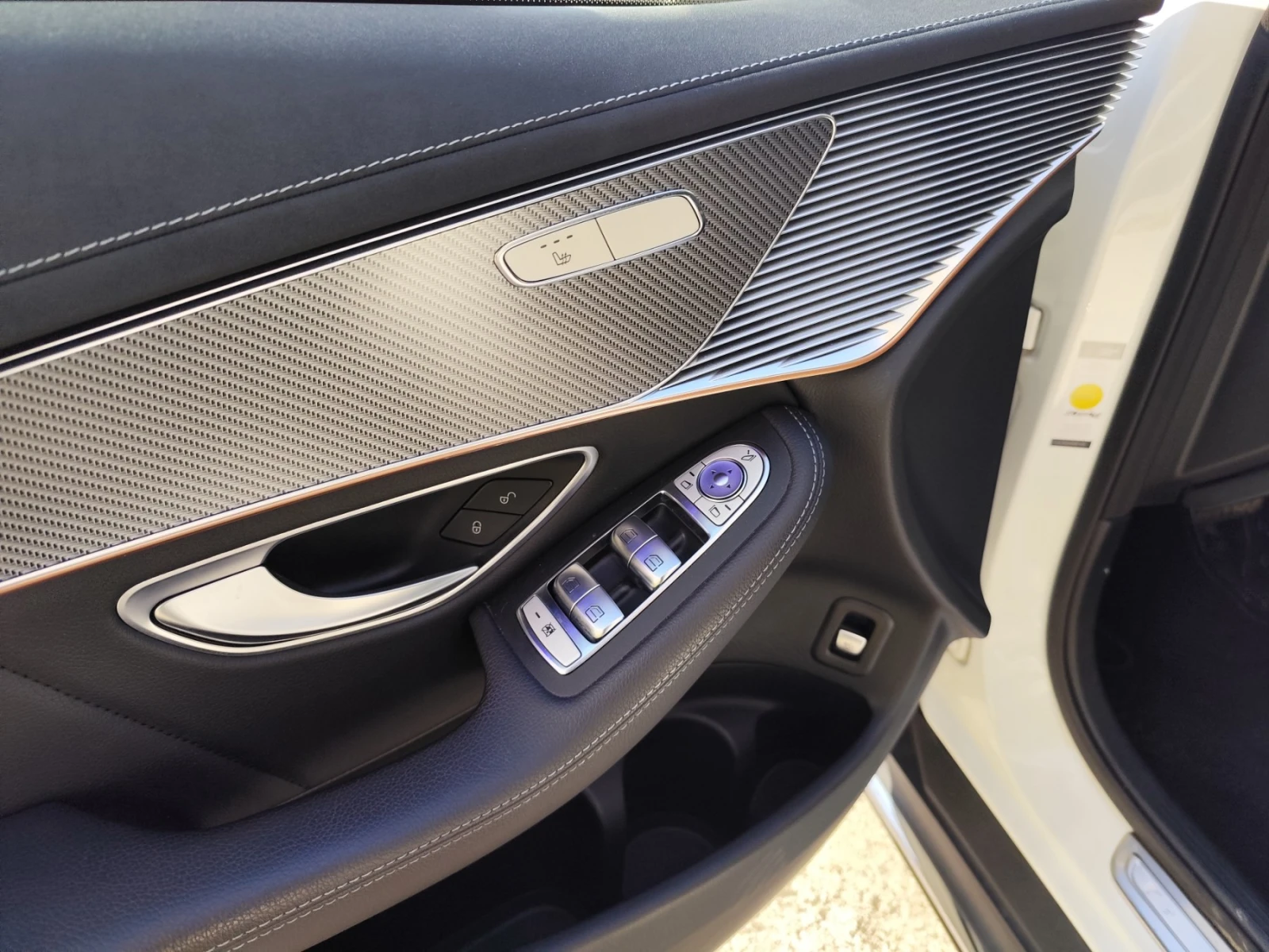 Mercedes-Benz EQC 400* * * AMG* * * 4X4 - изображение 7