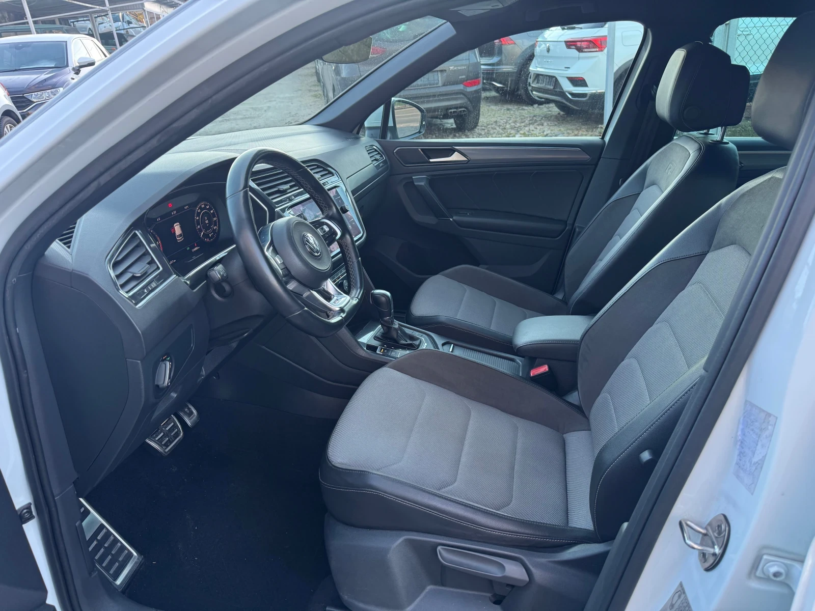 VW Tiguan 2.0TDI* 4motion* R-Line* TOP - изображение 8